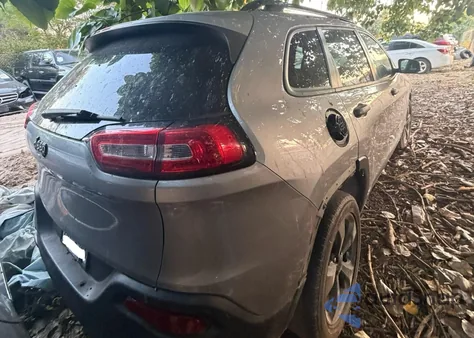 2017 Jeep Cherokee Altitude Fwd from USA, damaged, VIN 1C4PJLAB8HW508755